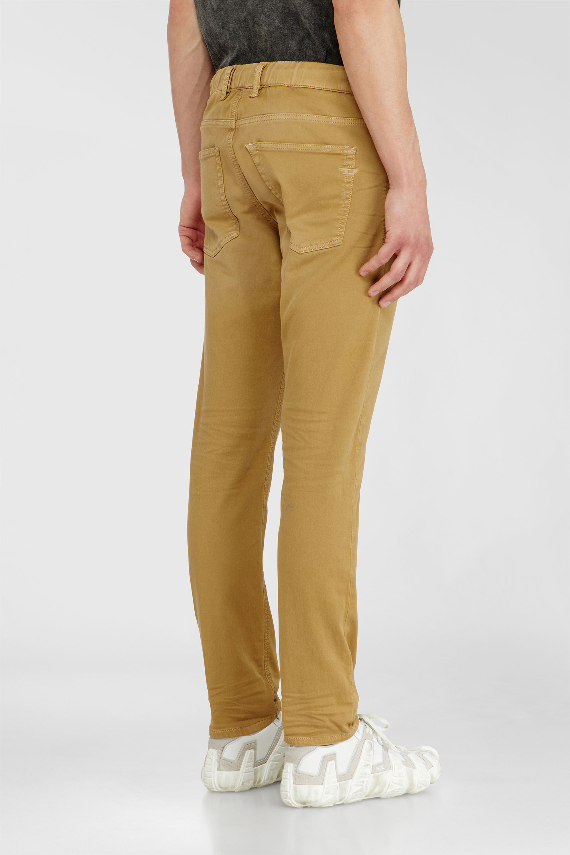 Diesel - Man's Regular 2032 D-Krooley-BW Joggjeans&reg; 0670M, Dark Beige - 5