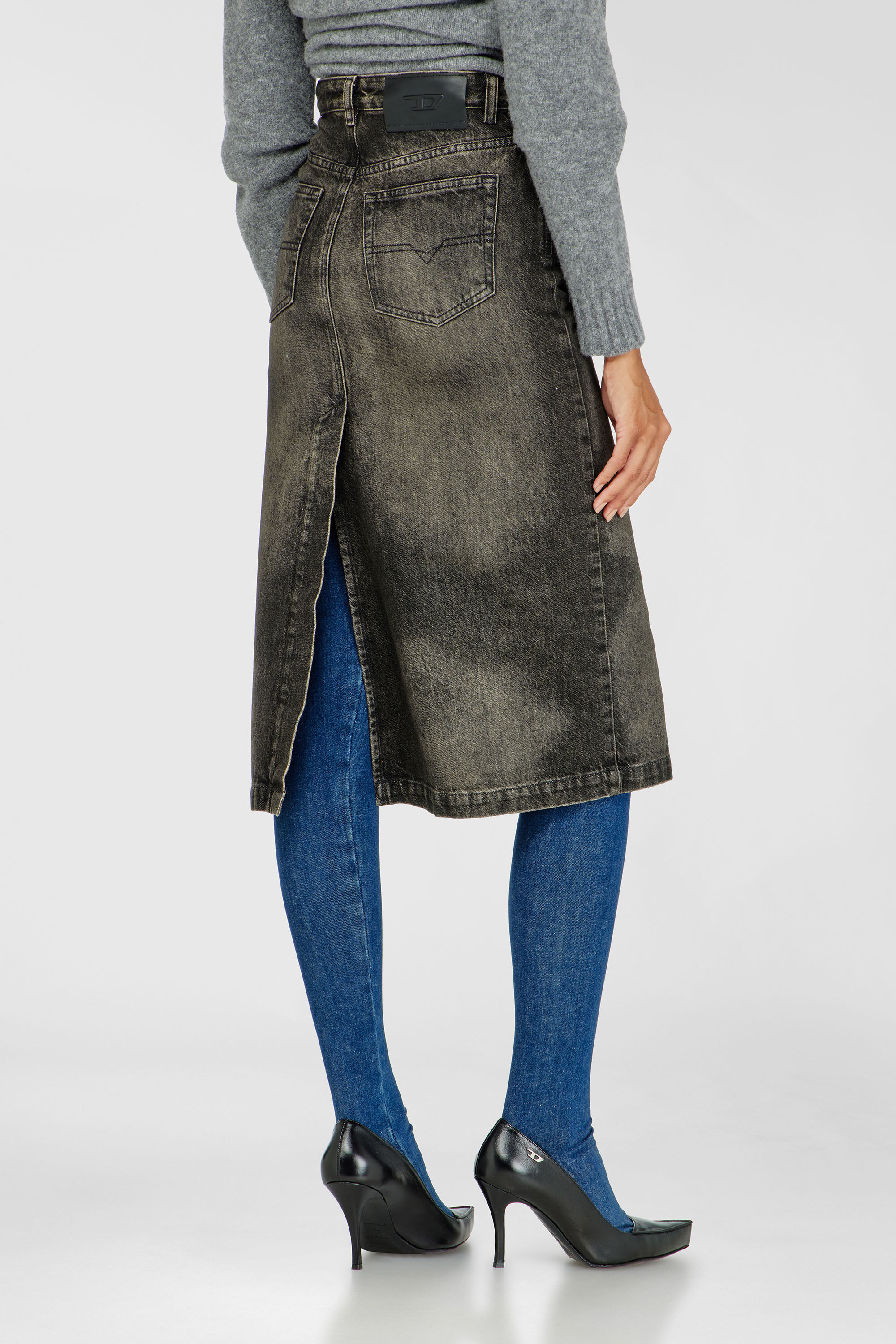 Diesel - DE-PENDY-FSJ, Woman's Pencil skirt in dirty-effect denim in Dark grey - 4