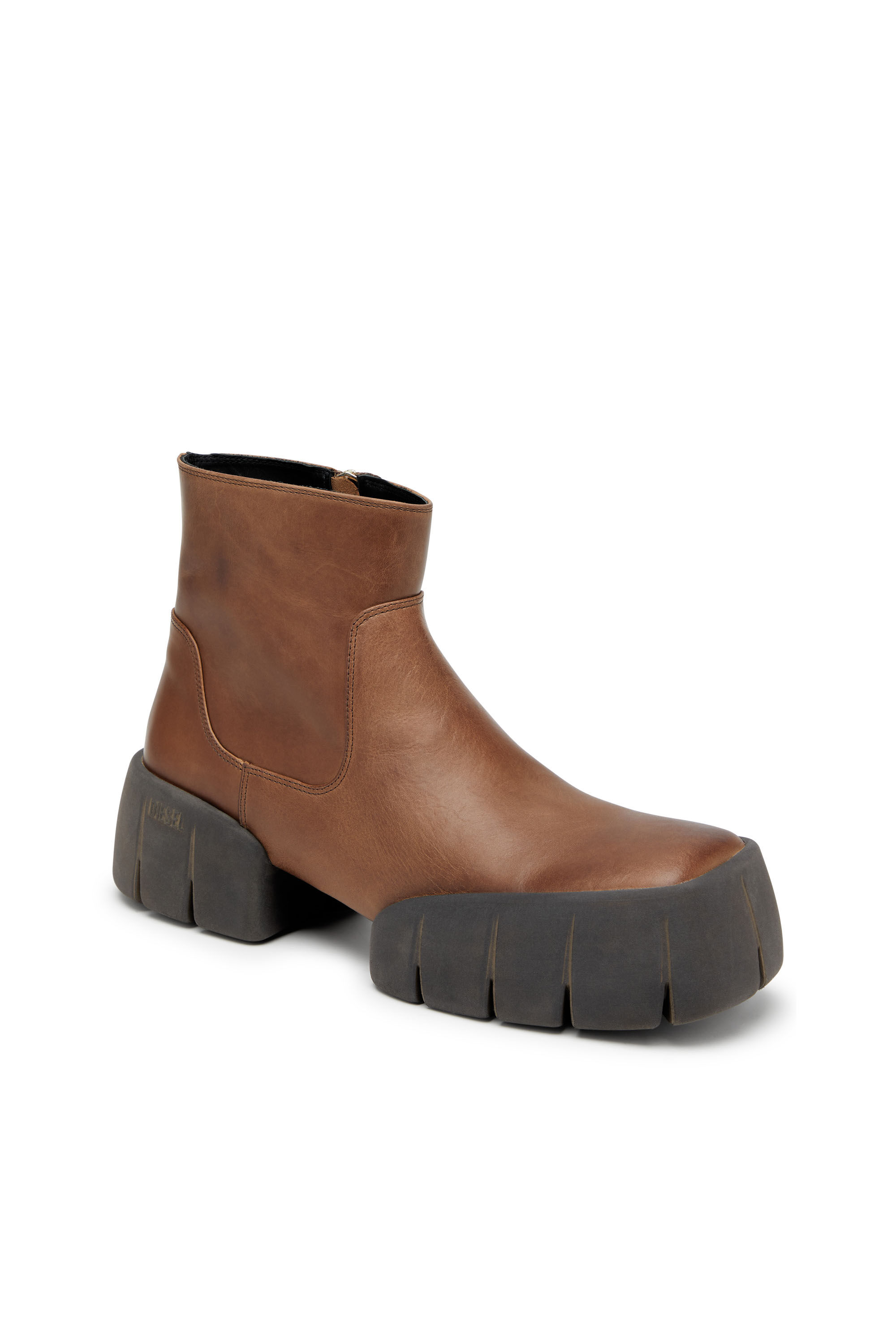 Diesel - D-TEX BT, Man's D-Tex-Oiled leather ankle boots with split sole in Brown - 6