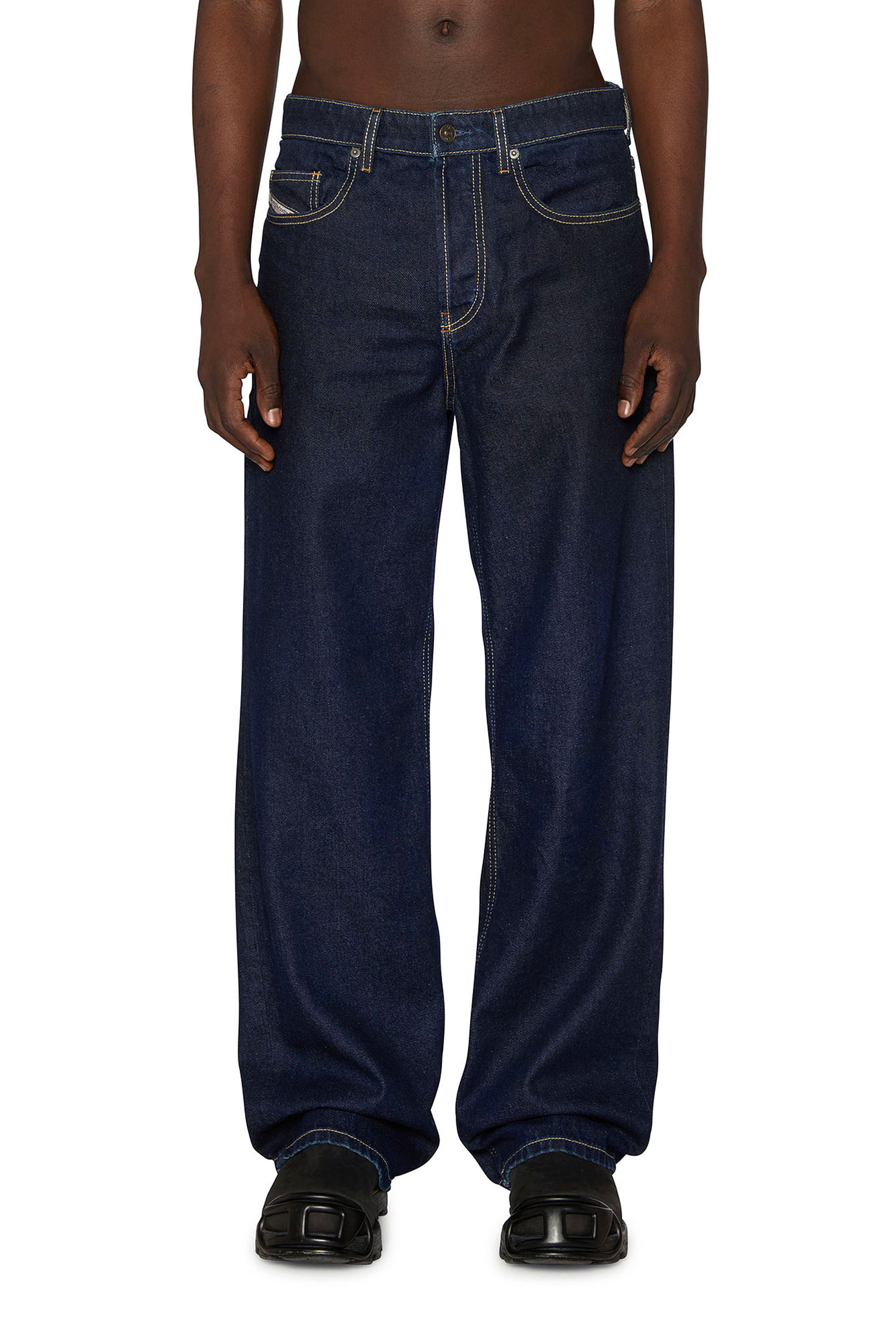 Diesel - Man's Relaxed Jeans 2001 D-Macro 0GRDV, Dark Blue - 3