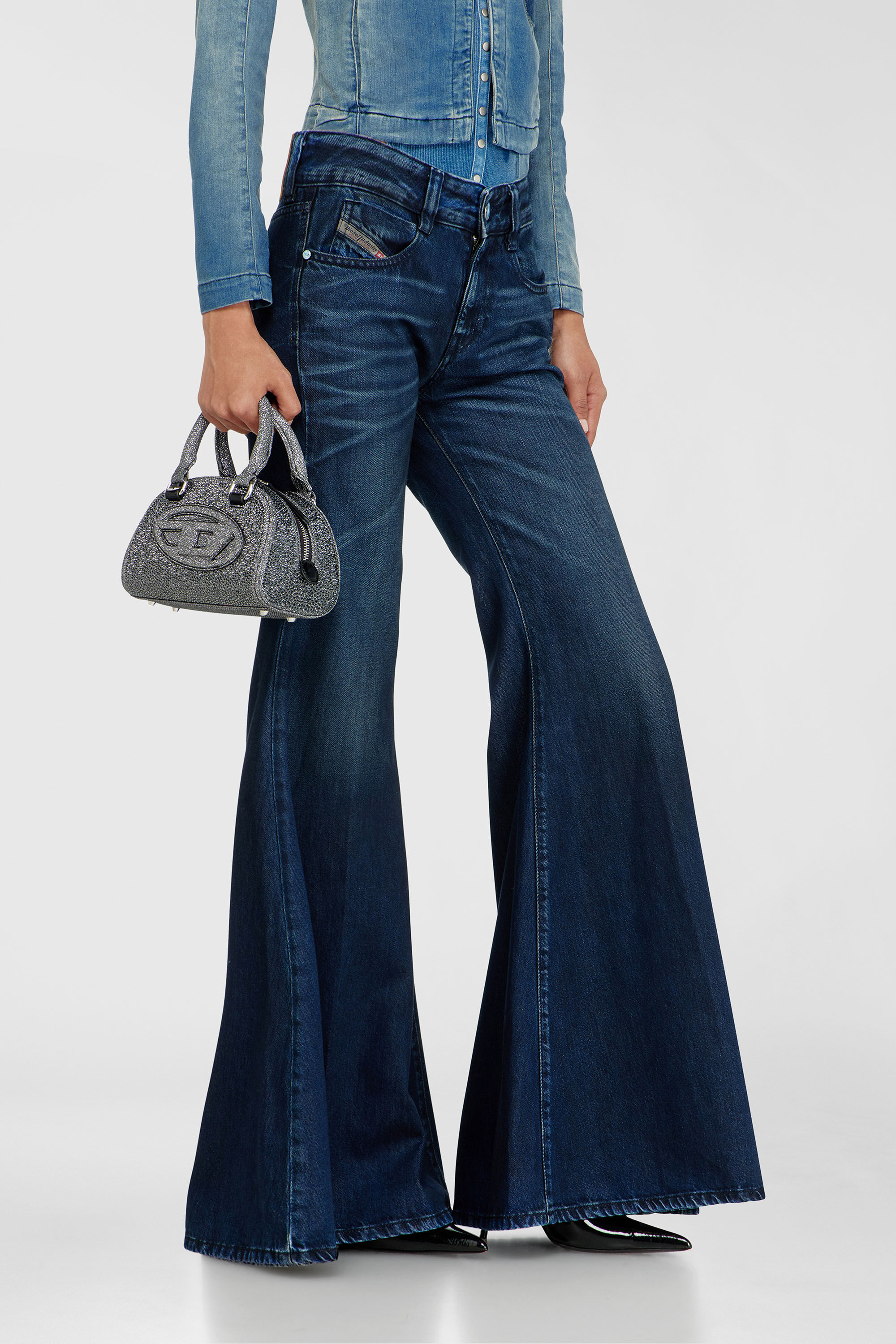 Diesel - Woman's Flare Jeans 1970 D-Bleess 09N21, Dark Blue - 7