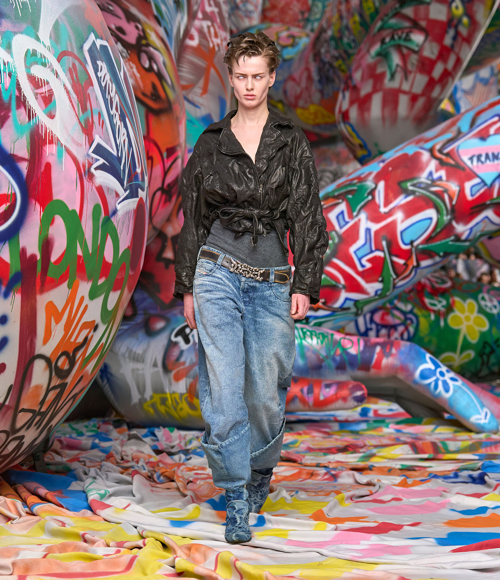 Diesel - L-OYS, Woman's Belted jacket in boiled leather in Black - 6