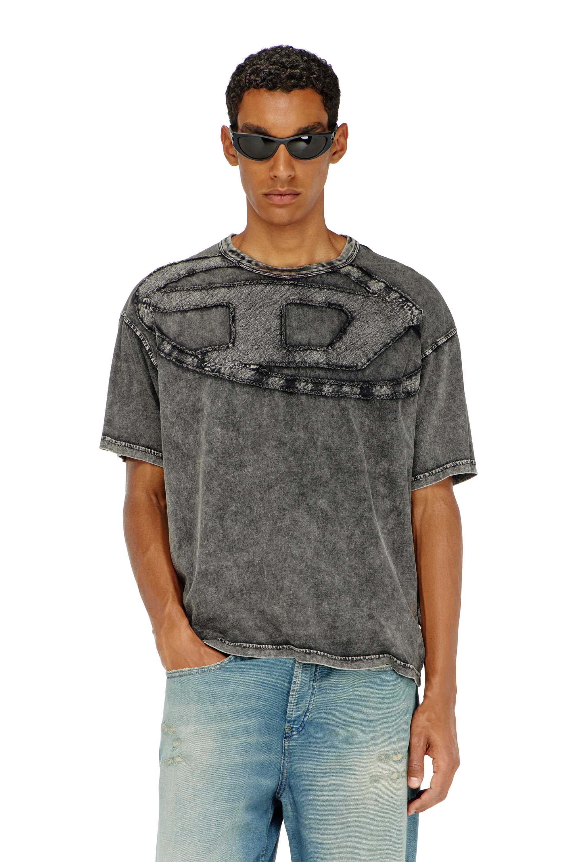 Diesel - T-BOXT-DEN, Man's Relaxed cotton T-shirt with Oval D applique in Black - 1
