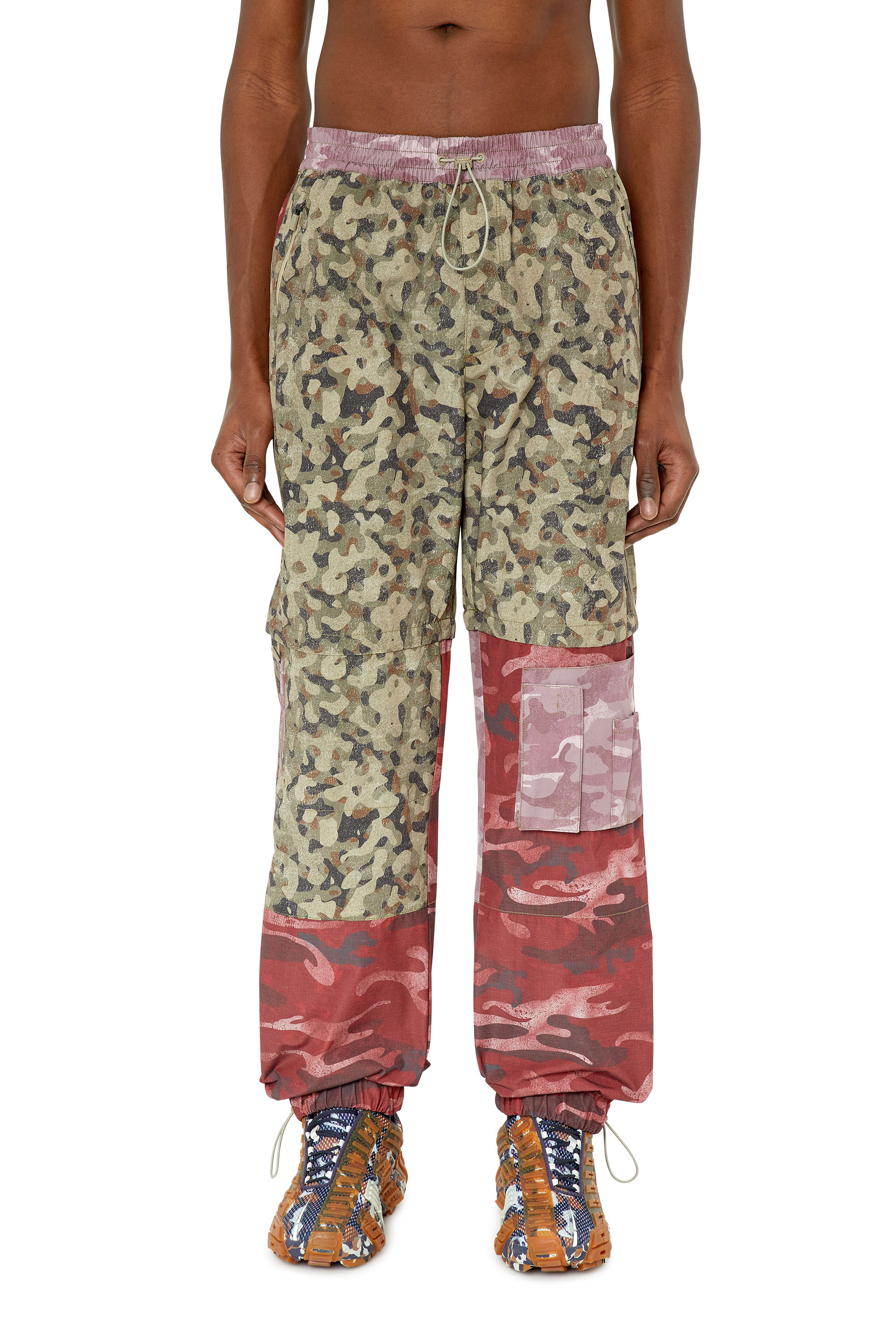 AMWB-SIFAN-HT08 Man: 2-in-1 pants with contrast camo prints