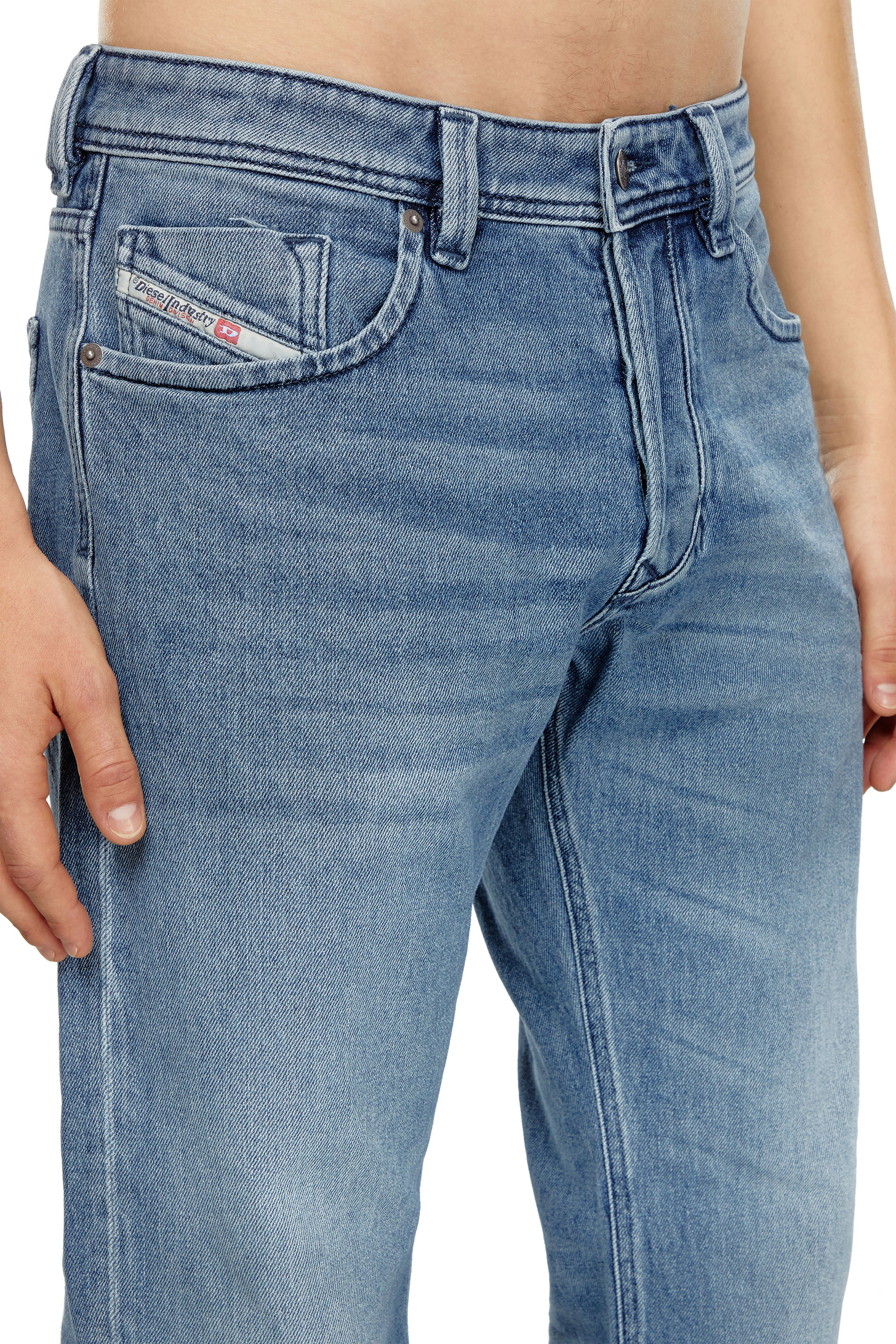 Regular Jeans 1985 Larkee 09H30, Medium blue Diesel - Man's Regular Jeans 1985 Larkee 09H30, Medium blue - 5