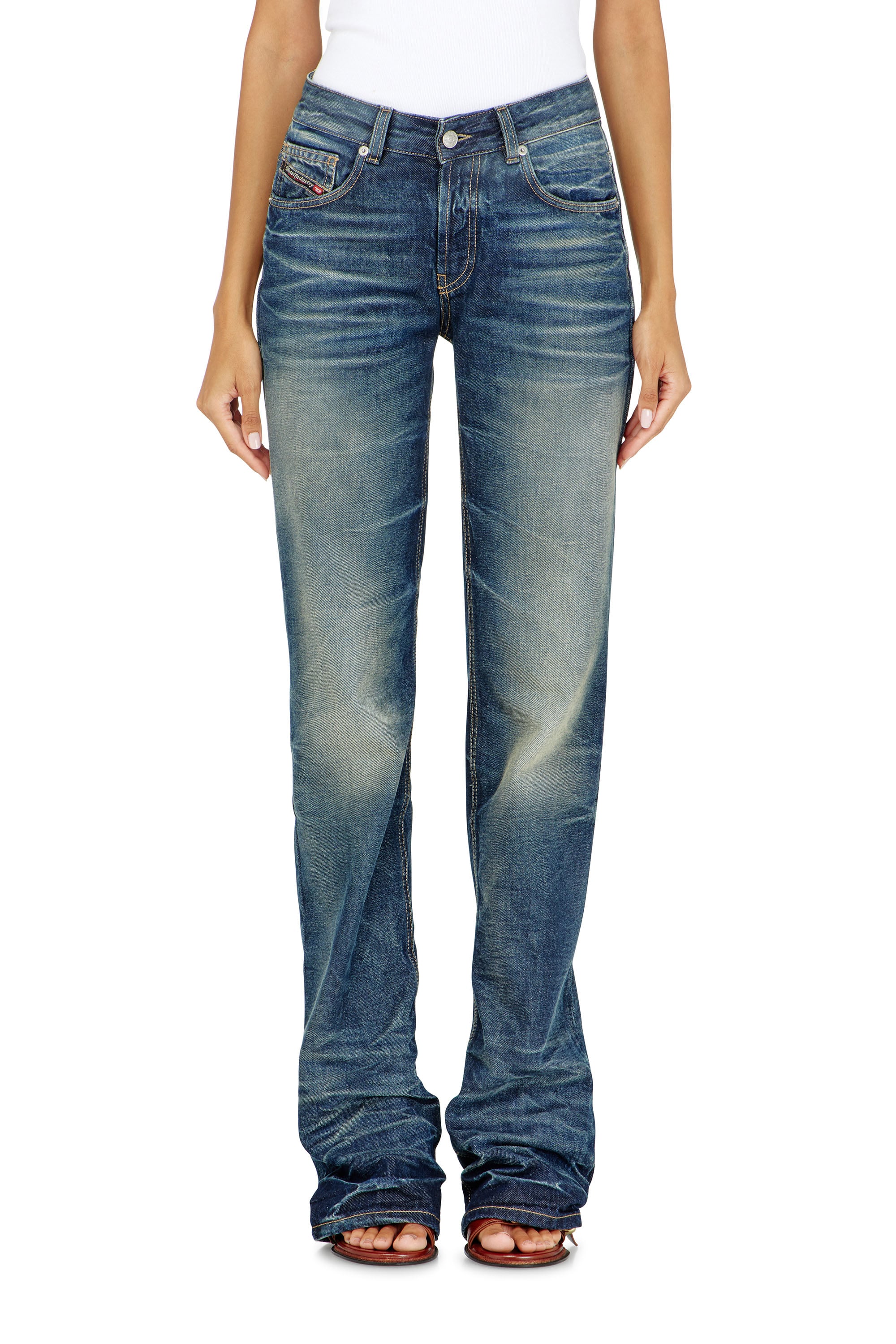 Diesel - Woman's Regular Jeans D-Heel 0DBFC, Medium blue - 4