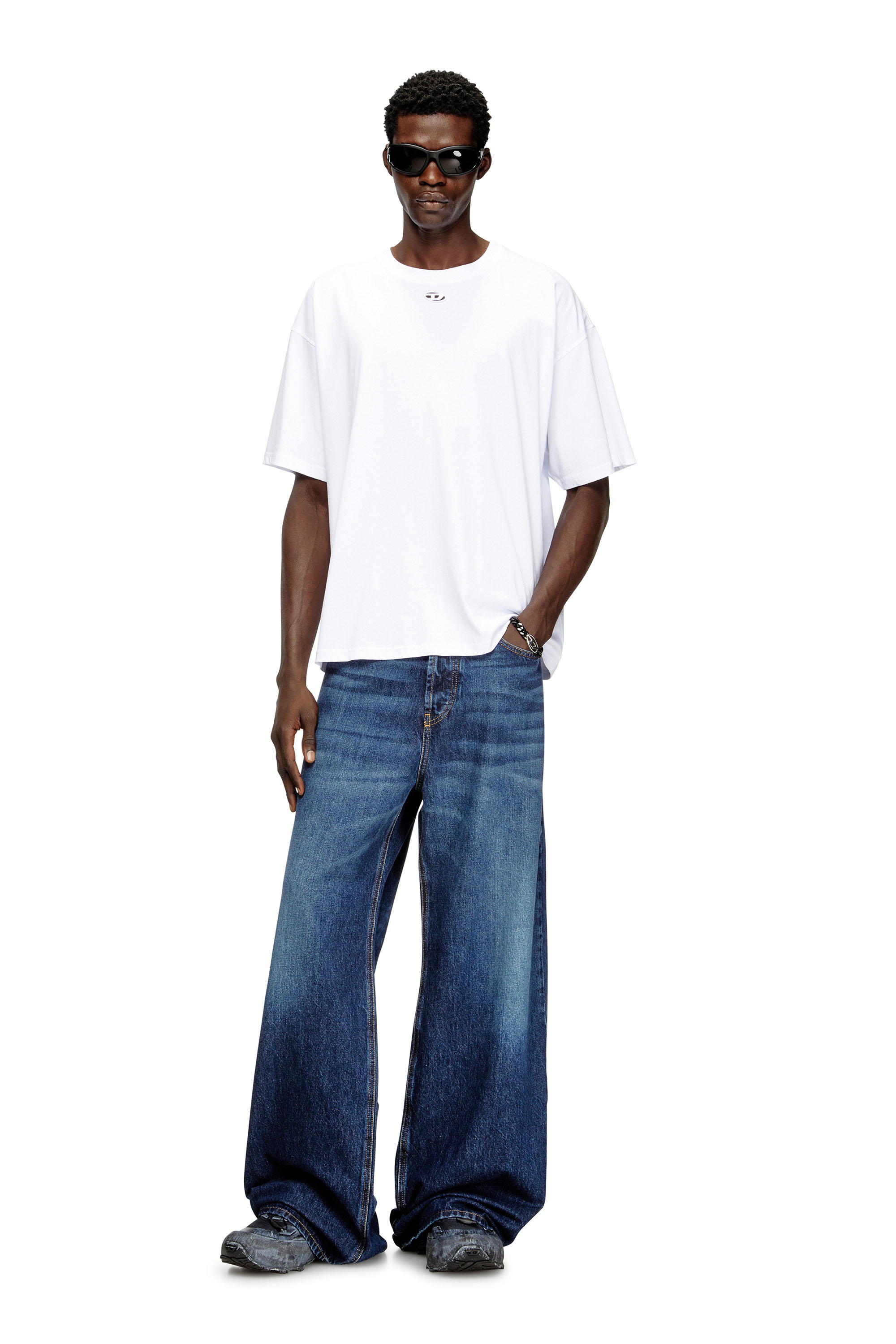 Diesel - T-BOXT-DCO, Man's Relaxed cotton T-shirt with Oval D embroidery in White - 1